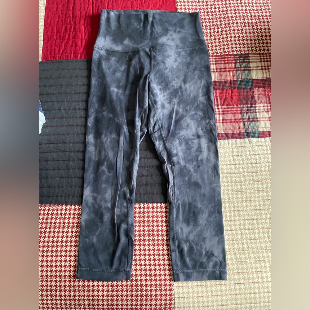 Lululemon Athletica - 23” (Cropped) Align Charcoal Marble Leggings